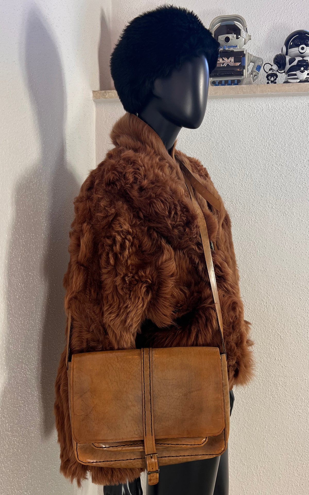 1970s Vintage Tan Leather Satchel with Contrast Stitching