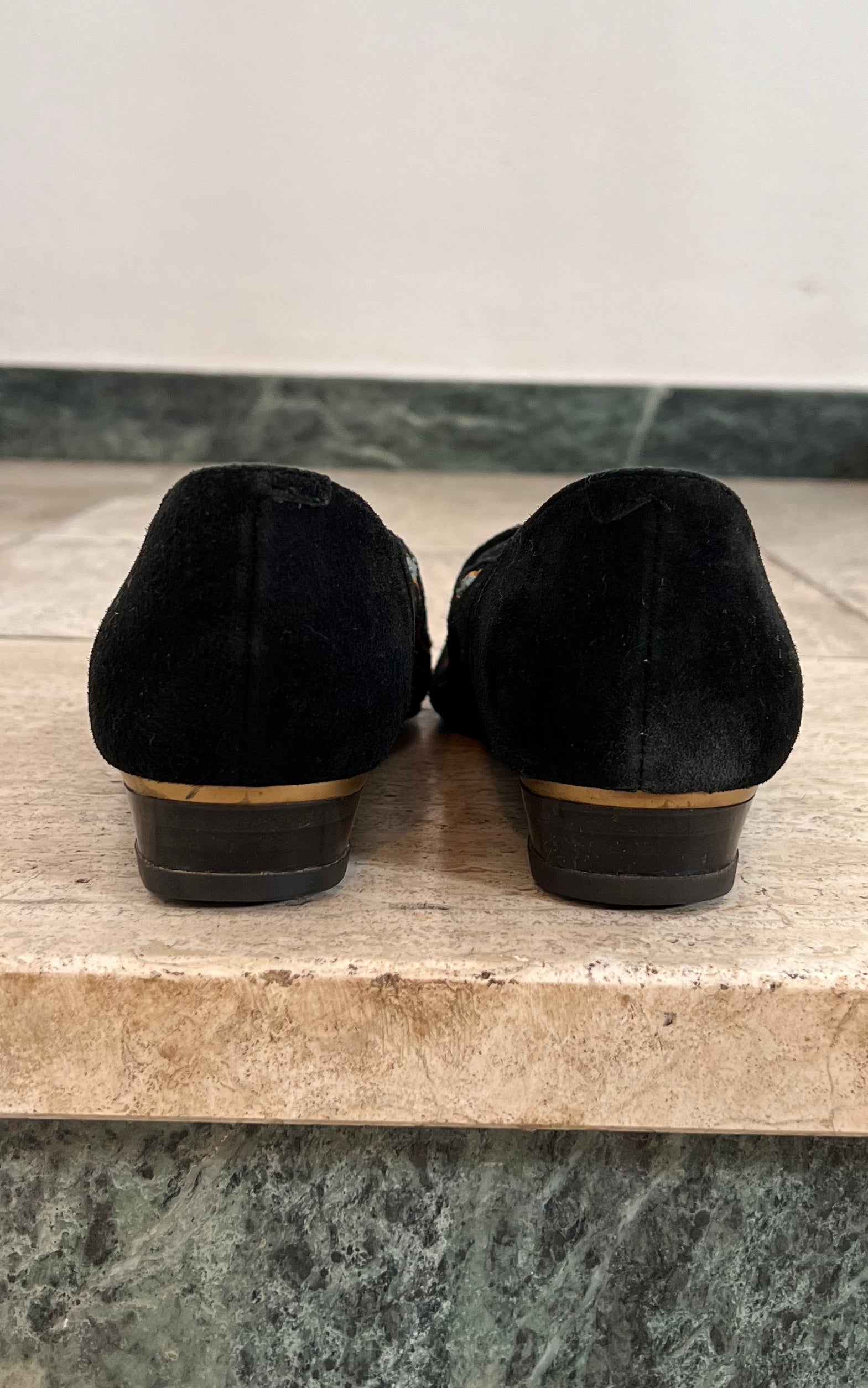 Vintage 90s Oriental Loafers 40