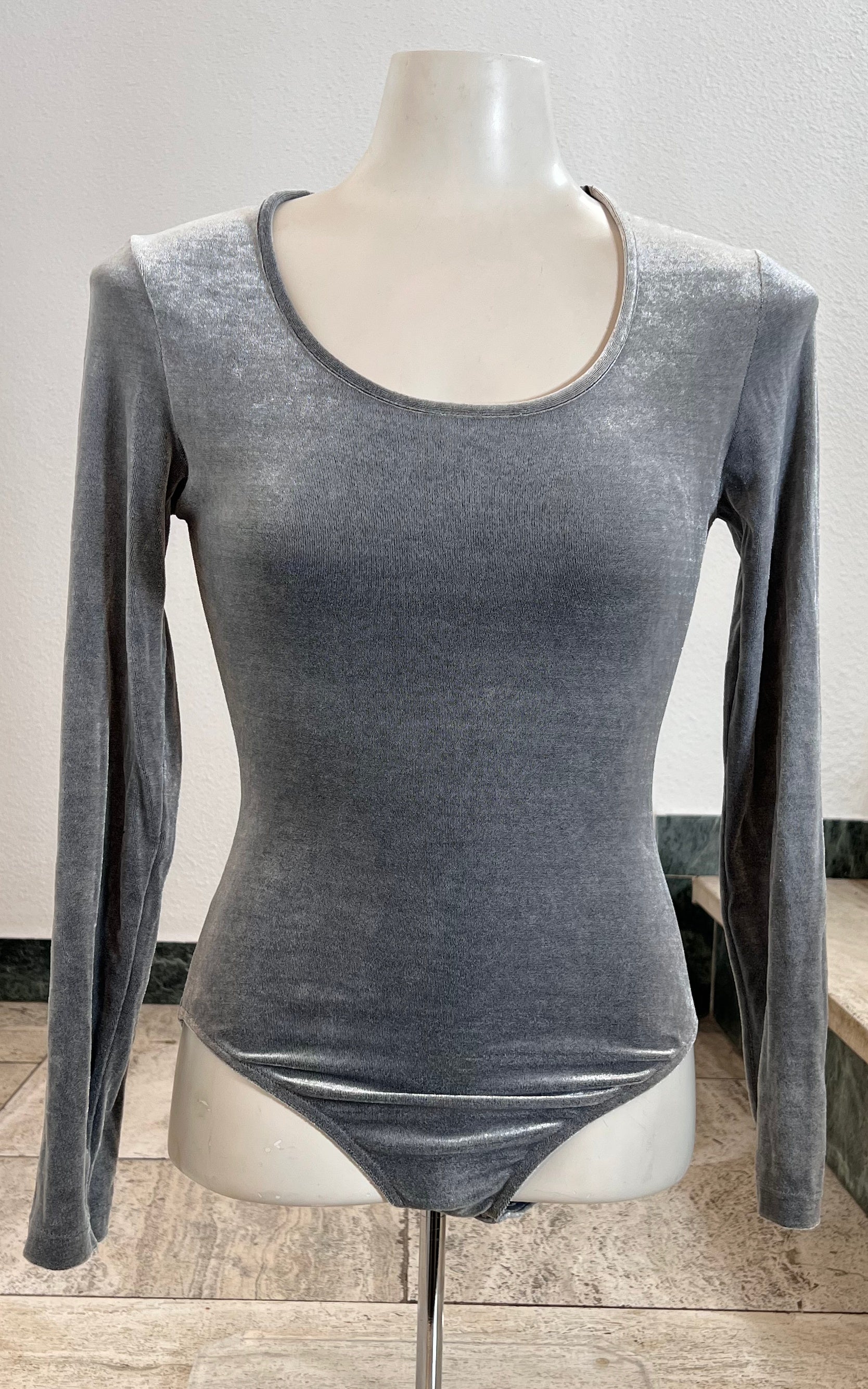 Vintage 90s Silver Velvet Body