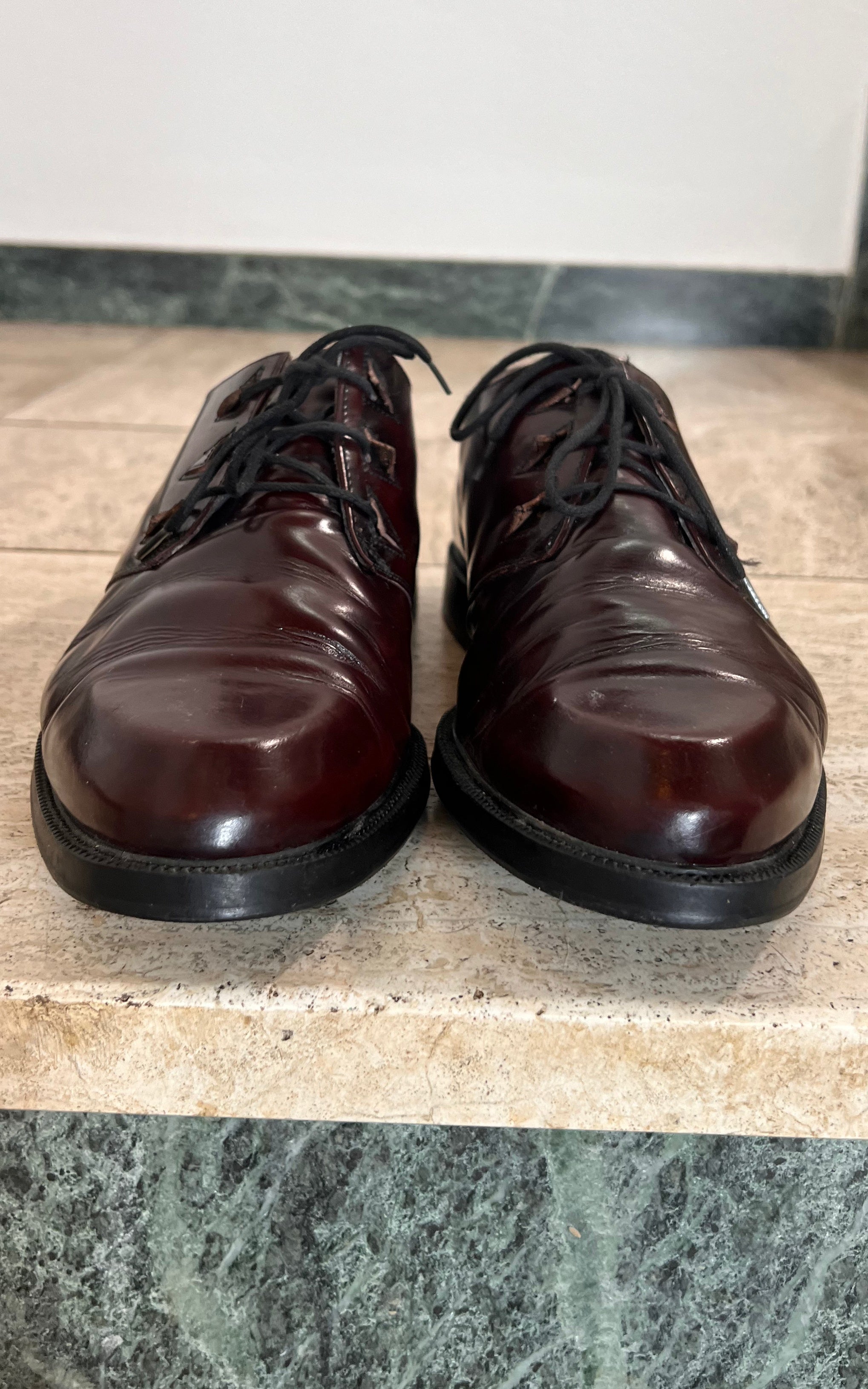 Vintage MENS Patent Loafers 43