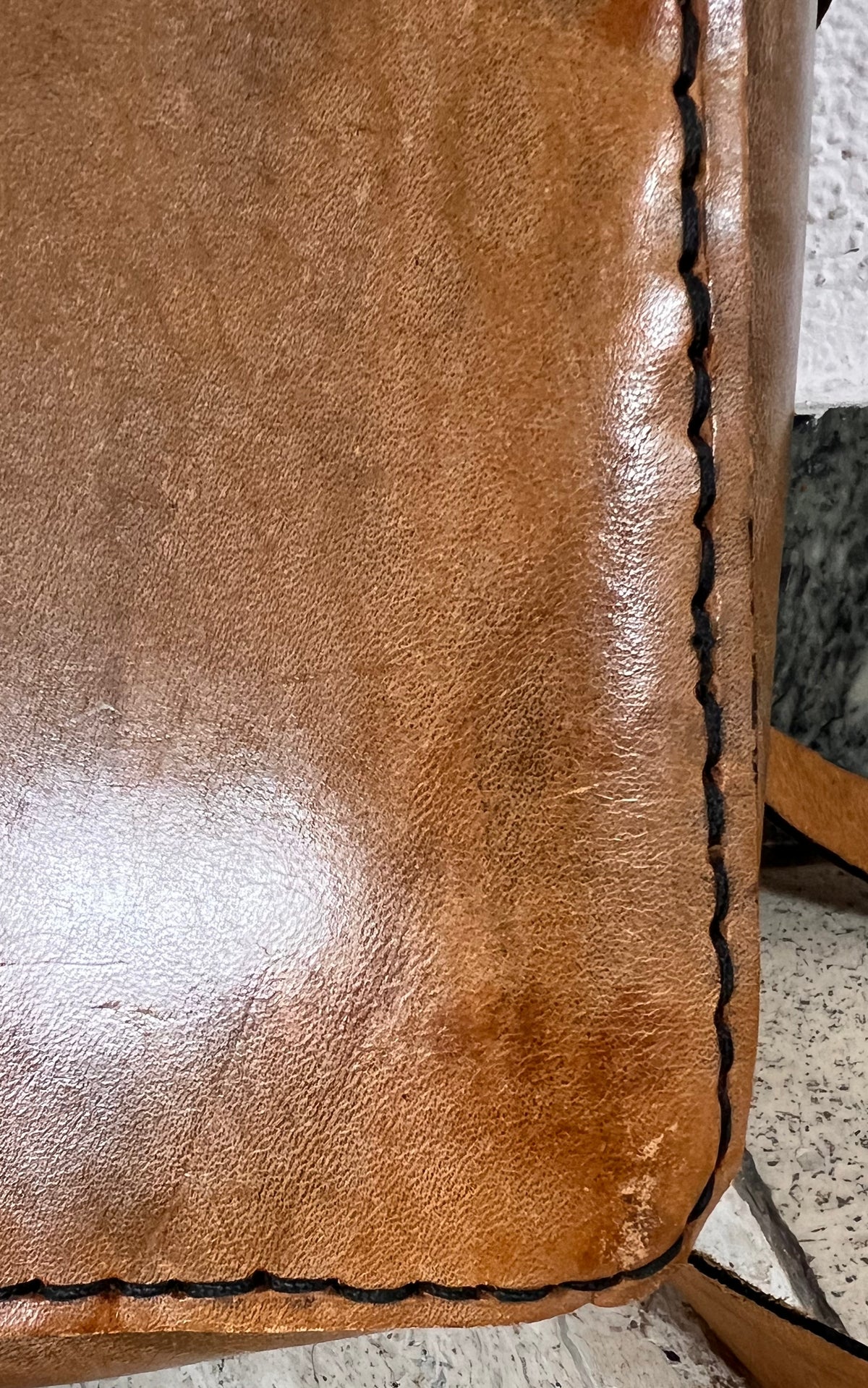 1970s Vintage Tan Leather Satchel with Contrast Stitching