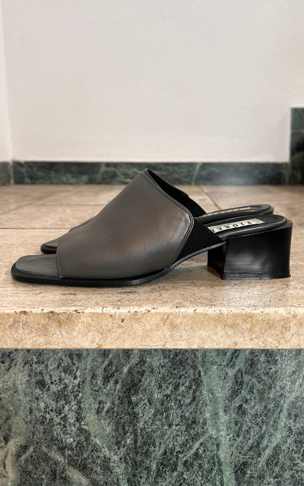 Vintage 90s Mules 39