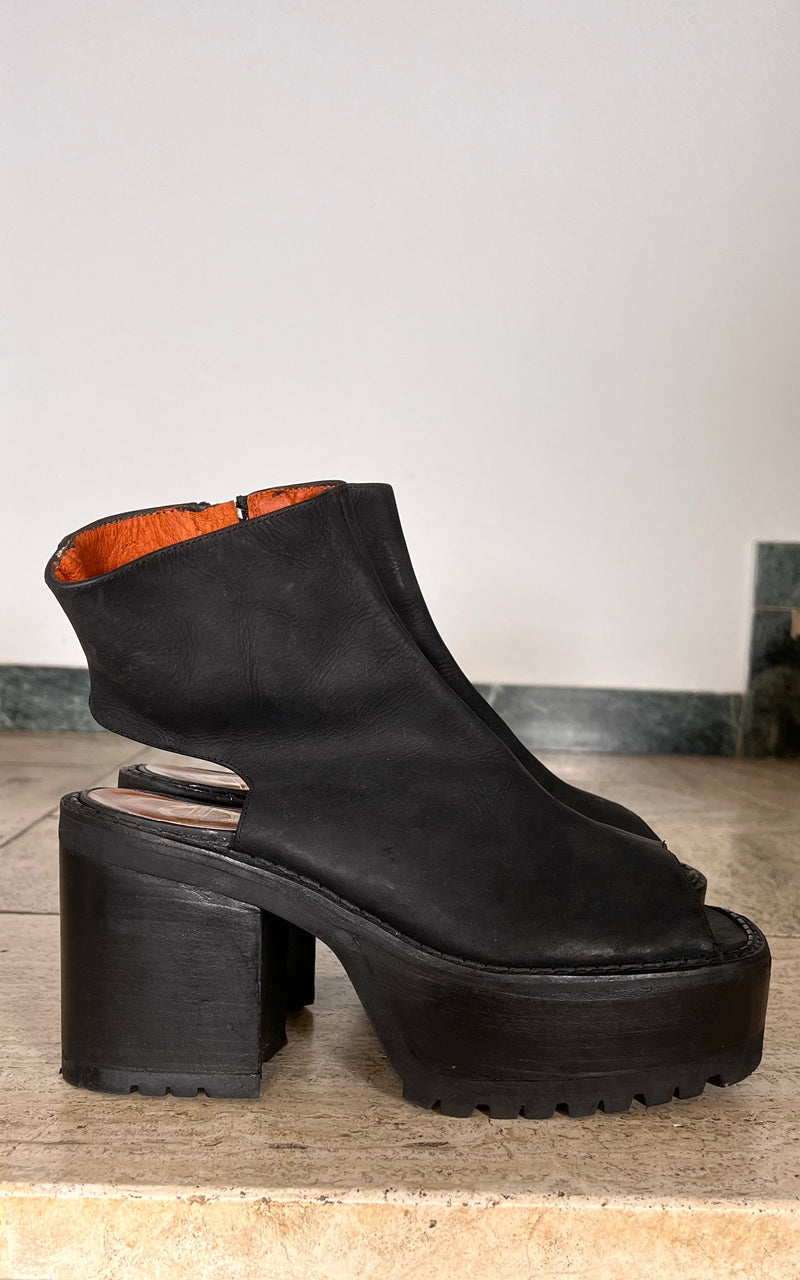 Vintage buffalo boots hotsell