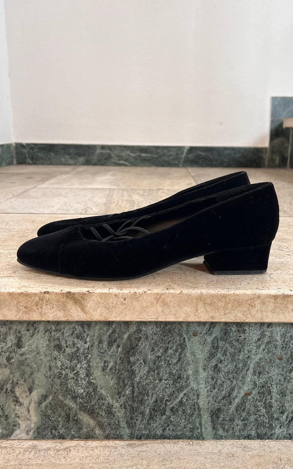 Vintage Mootsie Tootsie Velvet Ballerinas 41