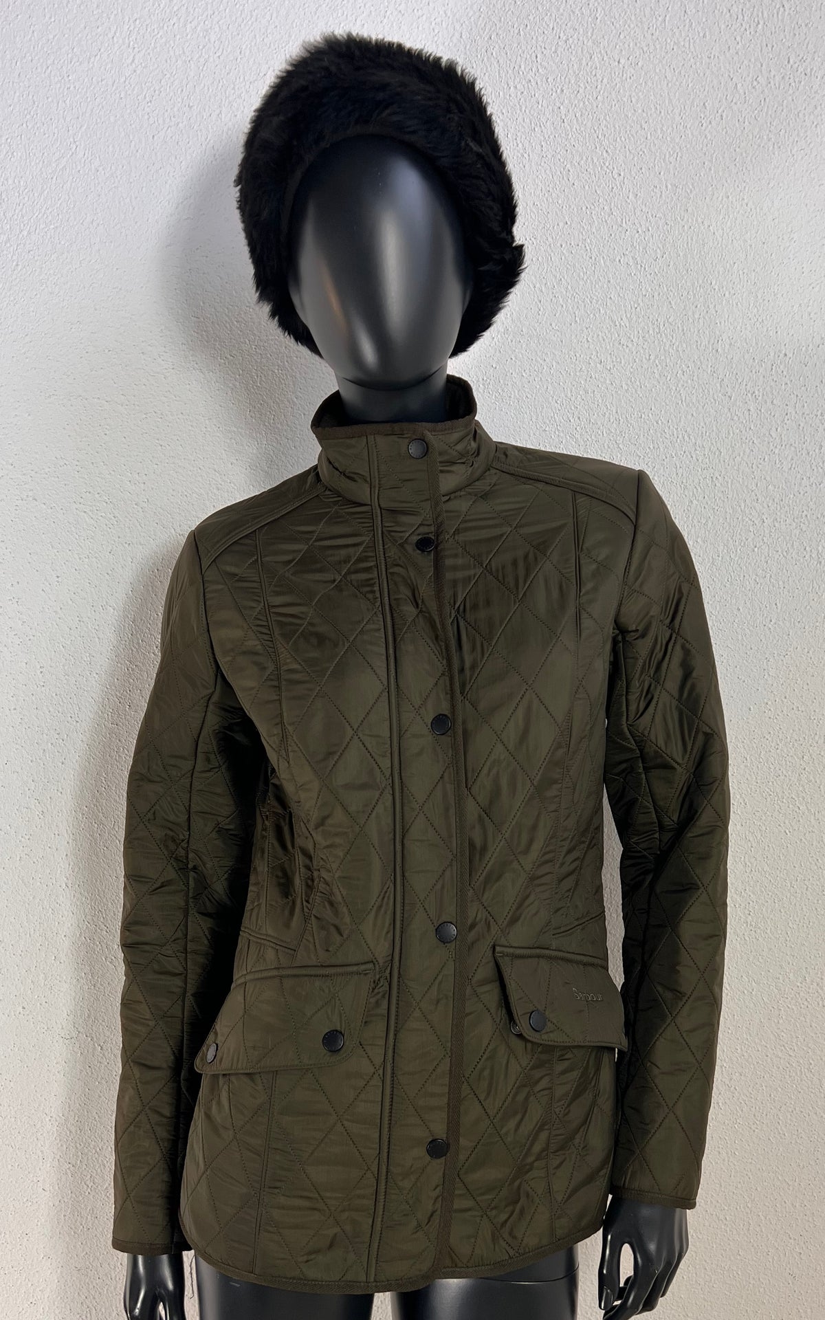Barbour Cavalry Polarquilt Jacket in Olive Green – UK 10 / EU 36