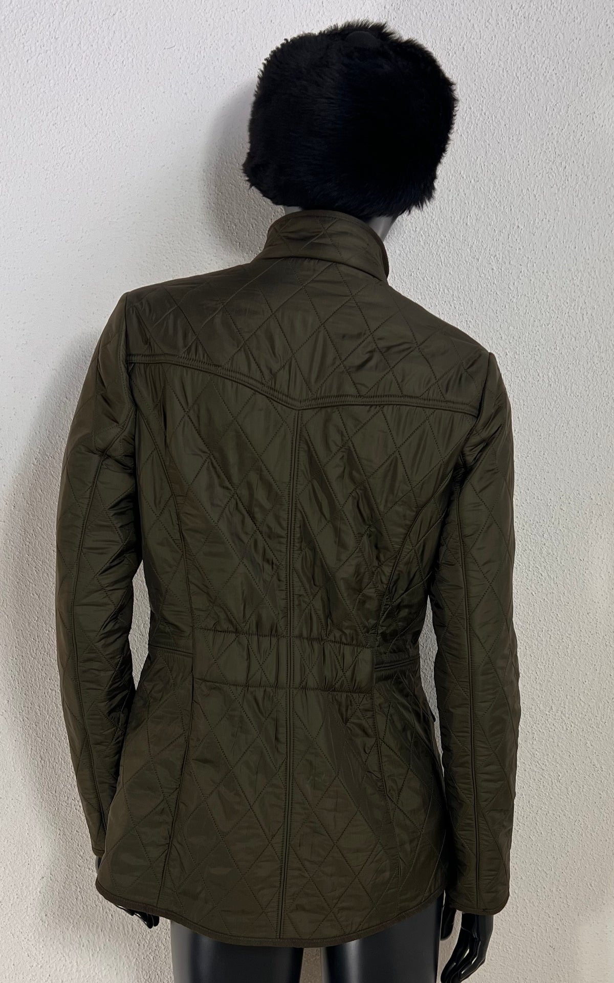 Barbour Cavalry Polarquilt Jacket in Olive Green – UK 10 / EU 36