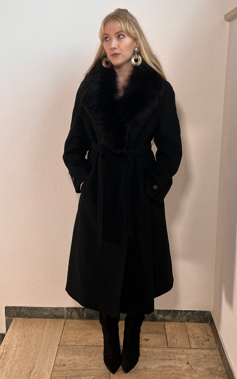 Vintage 70s Wool Coat with Fur Collar