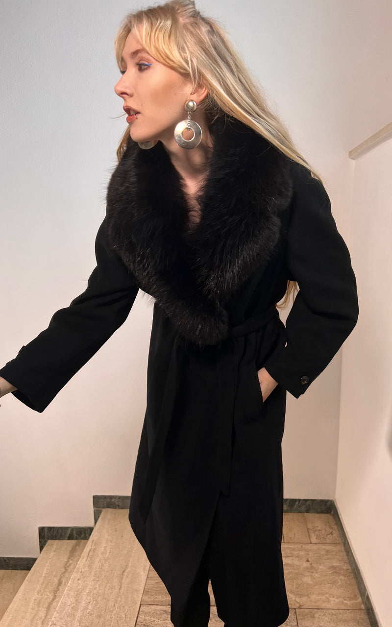 Vintage 70s Wool Coat with Fur Collar