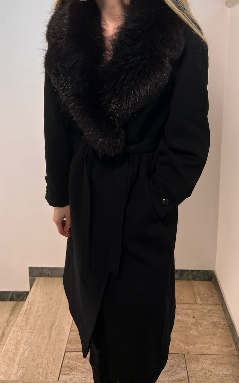 Vintage 70s Wool Coat with Fur Collar