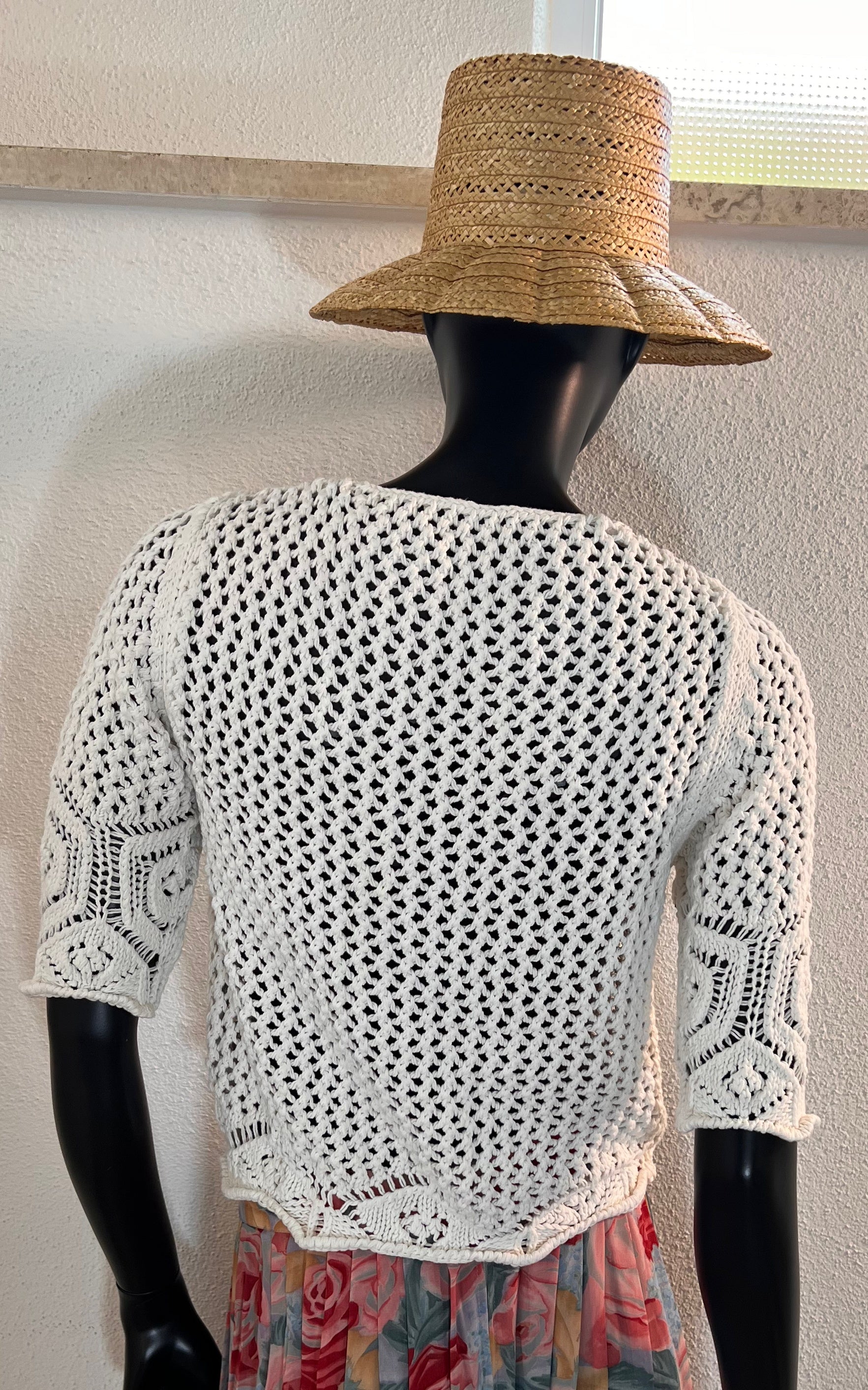 Giacca vintage all'uncinetto