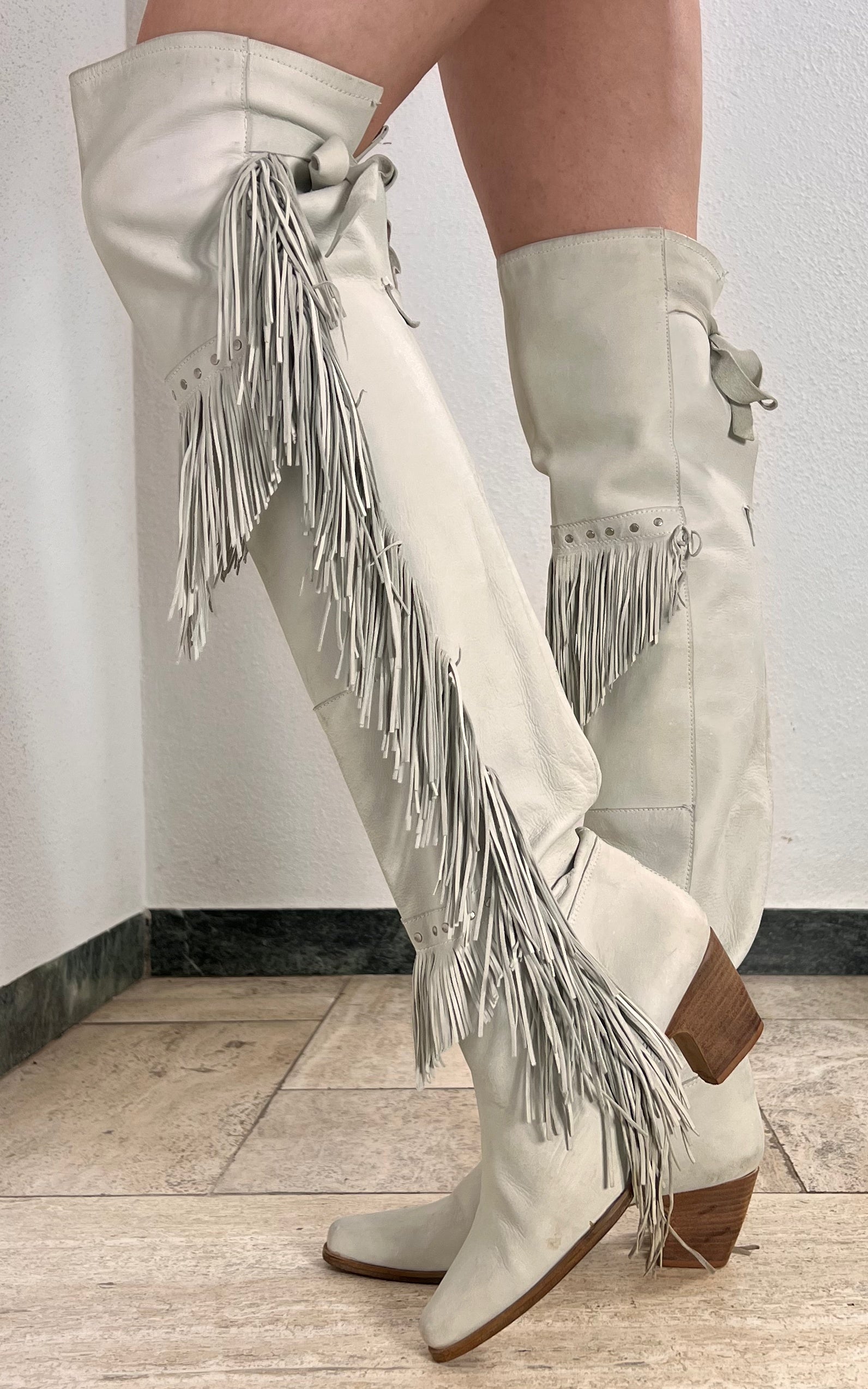 Vintage Fringed Suede Leather Boots 38