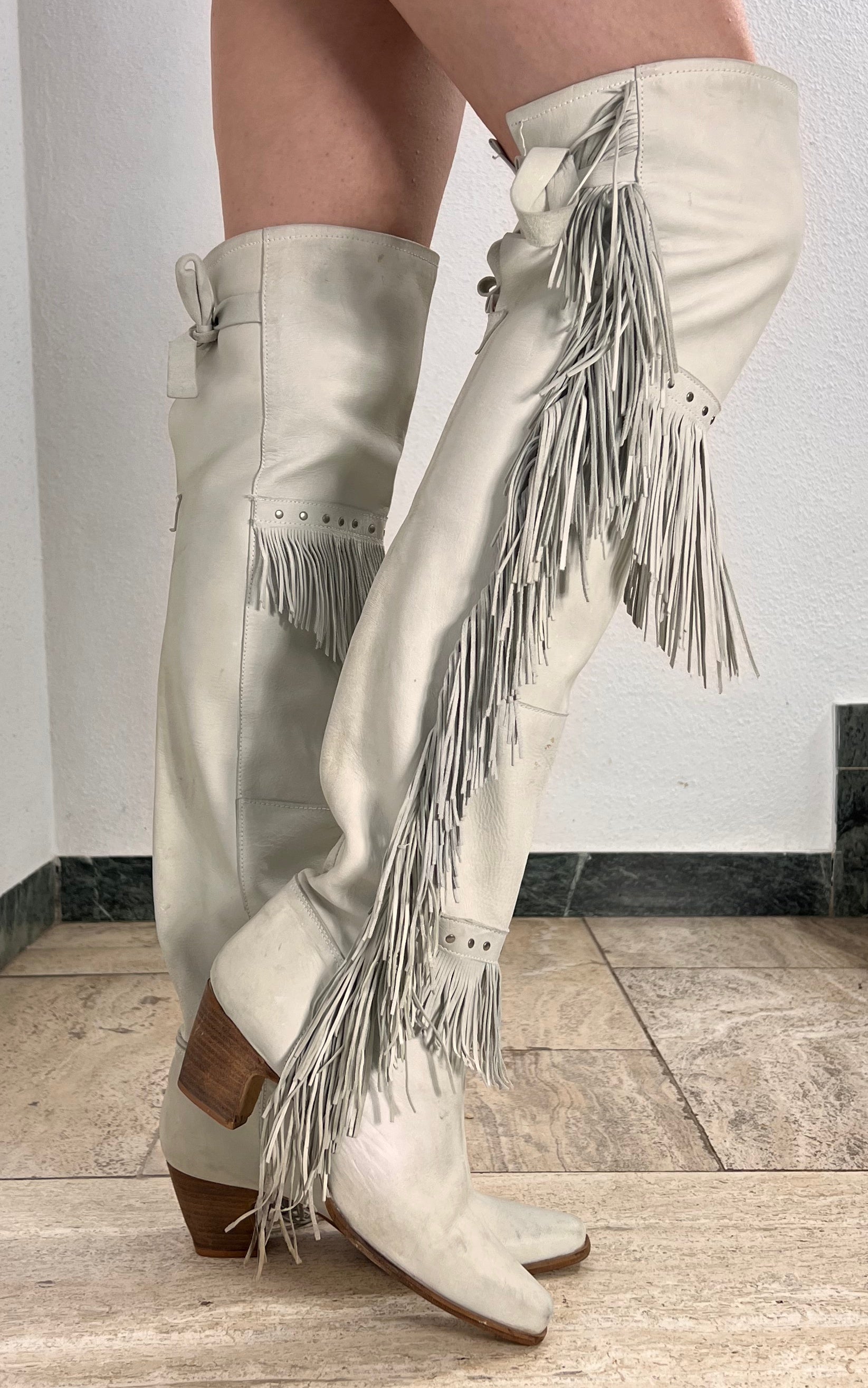 Vintage Fringed Suede Leather Boots 38