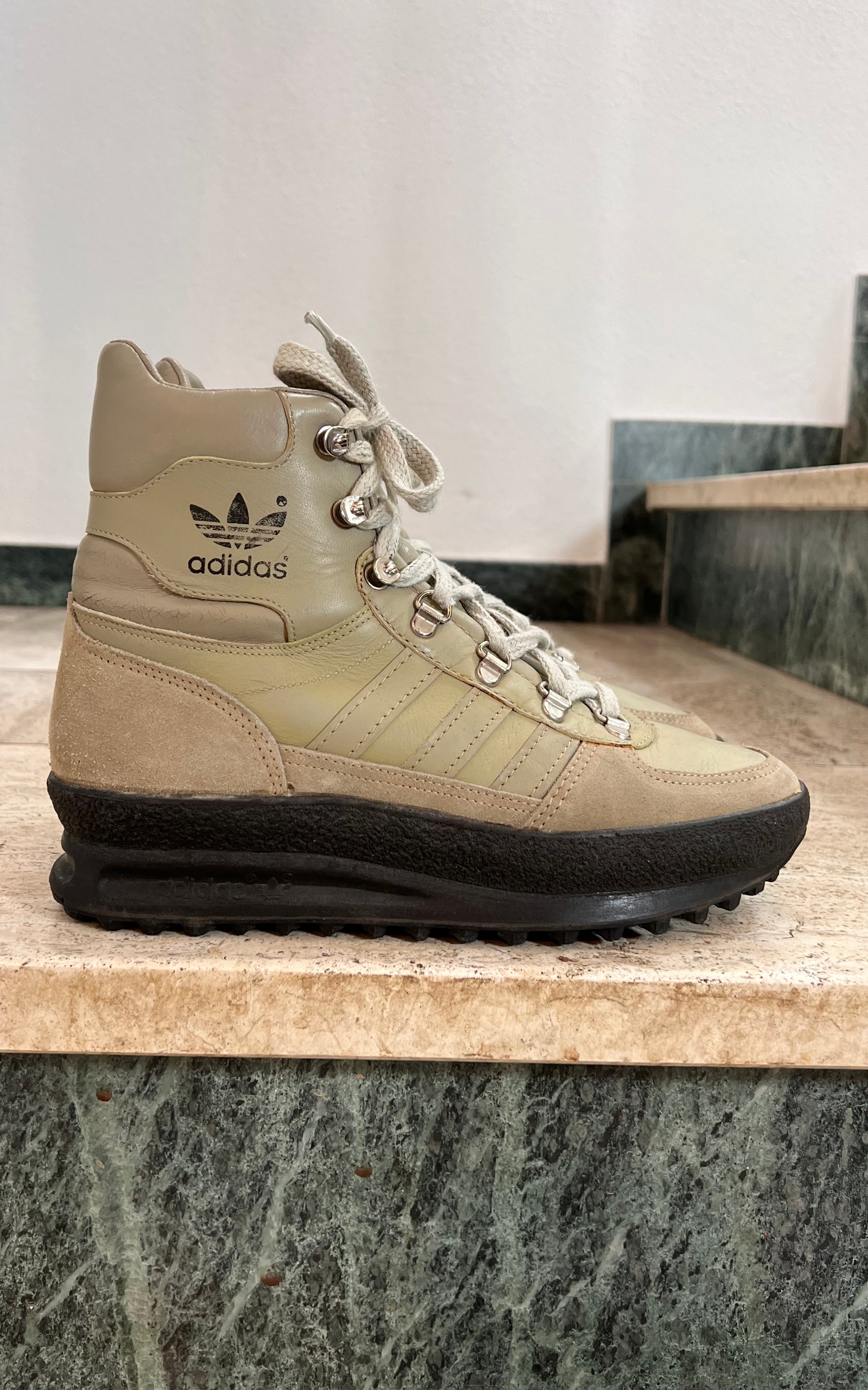 Vintage 80s Adidas Alaska Trekking Boots 40