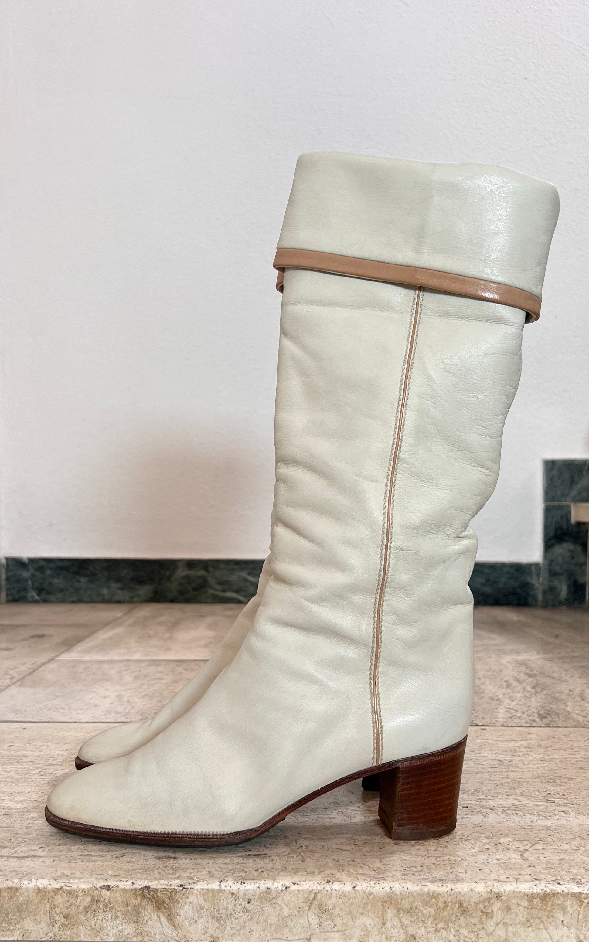 Vintage 60s Pollini Boots 37