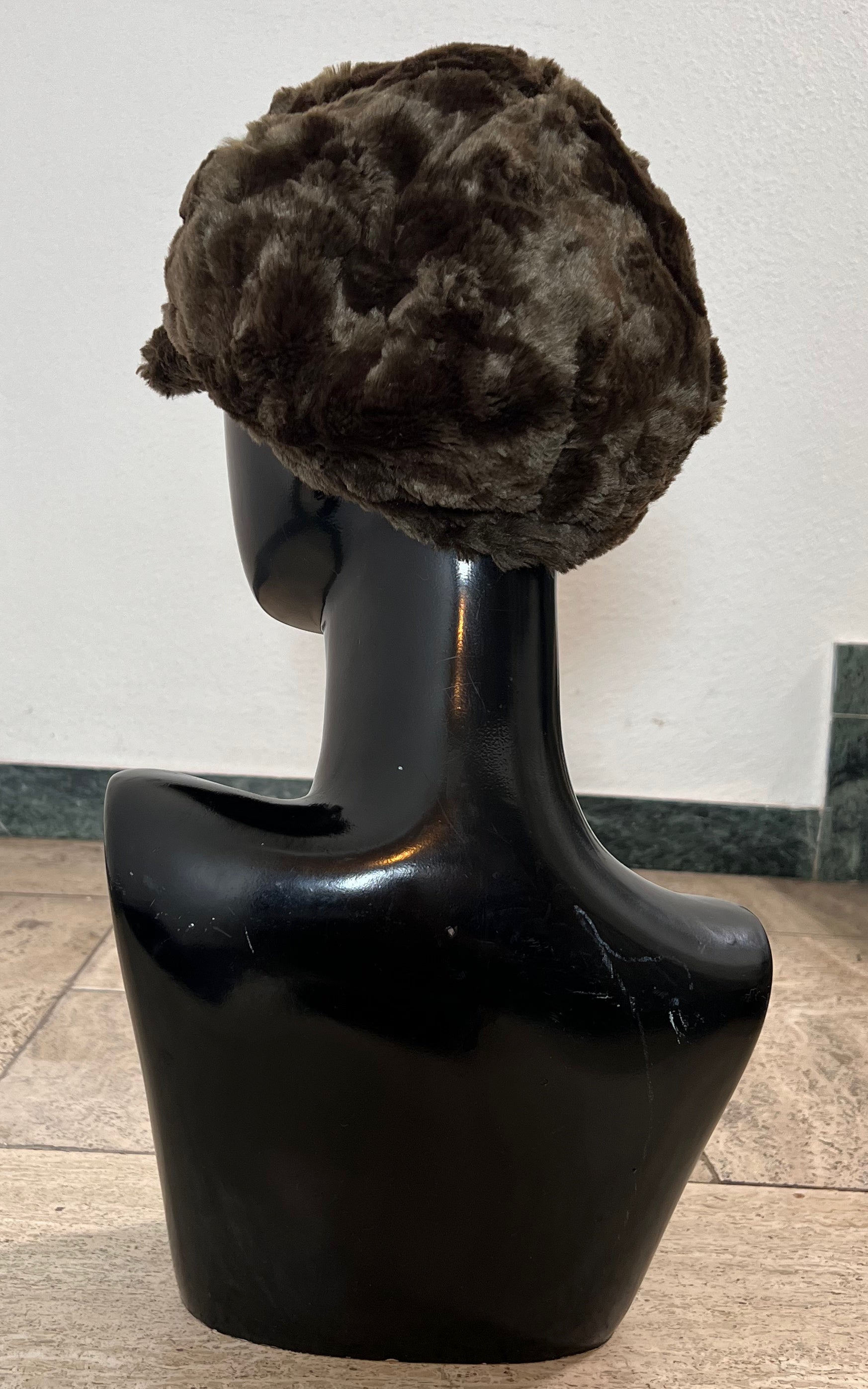 Vintage 70s Fluffy Baker Boy Hat