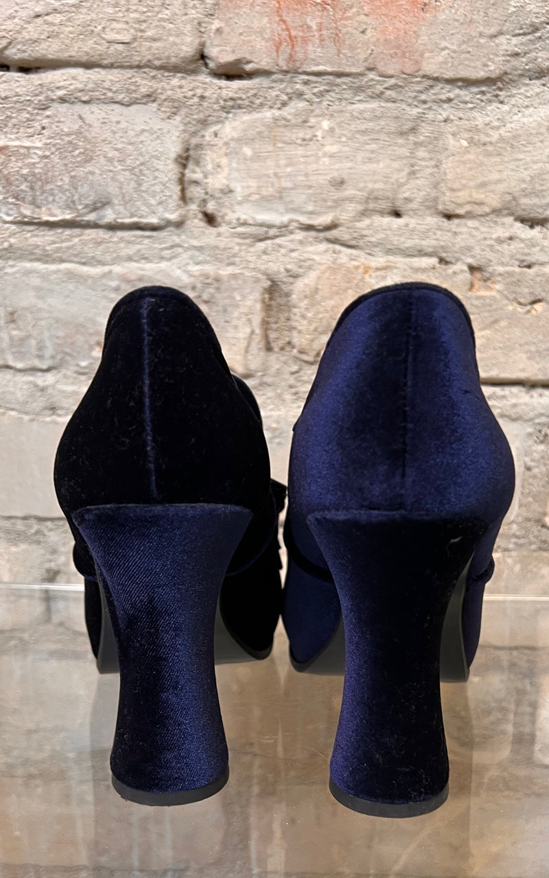 Vintage Tamaris Velvet Platforms 39