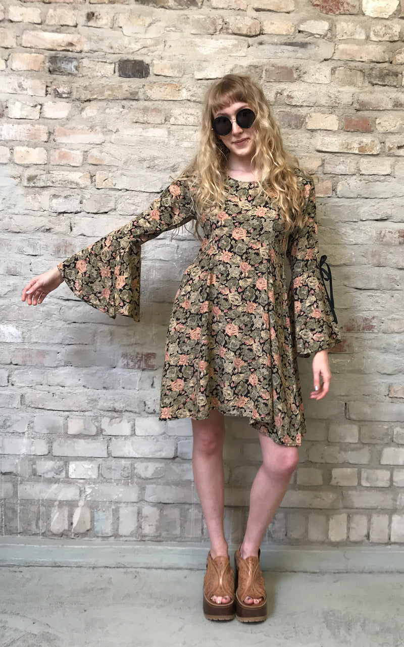 Vintage 70s Angelsleeves Dress