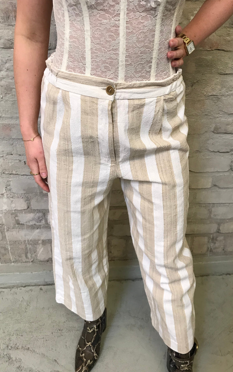 Amazing 90s Raw Linnen Suit