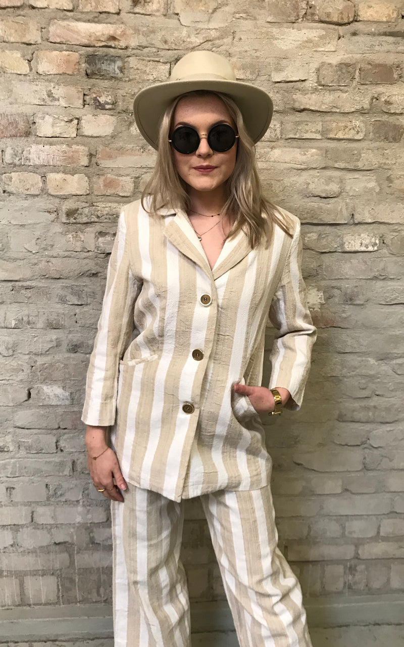 Amazing 90s Raw Linnen Suit